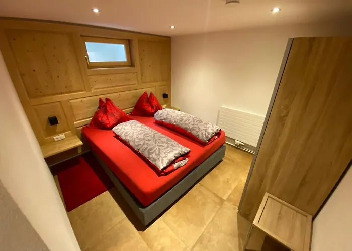 Sodamin Alpin Mit Wellness בקתה הוהנטאורן